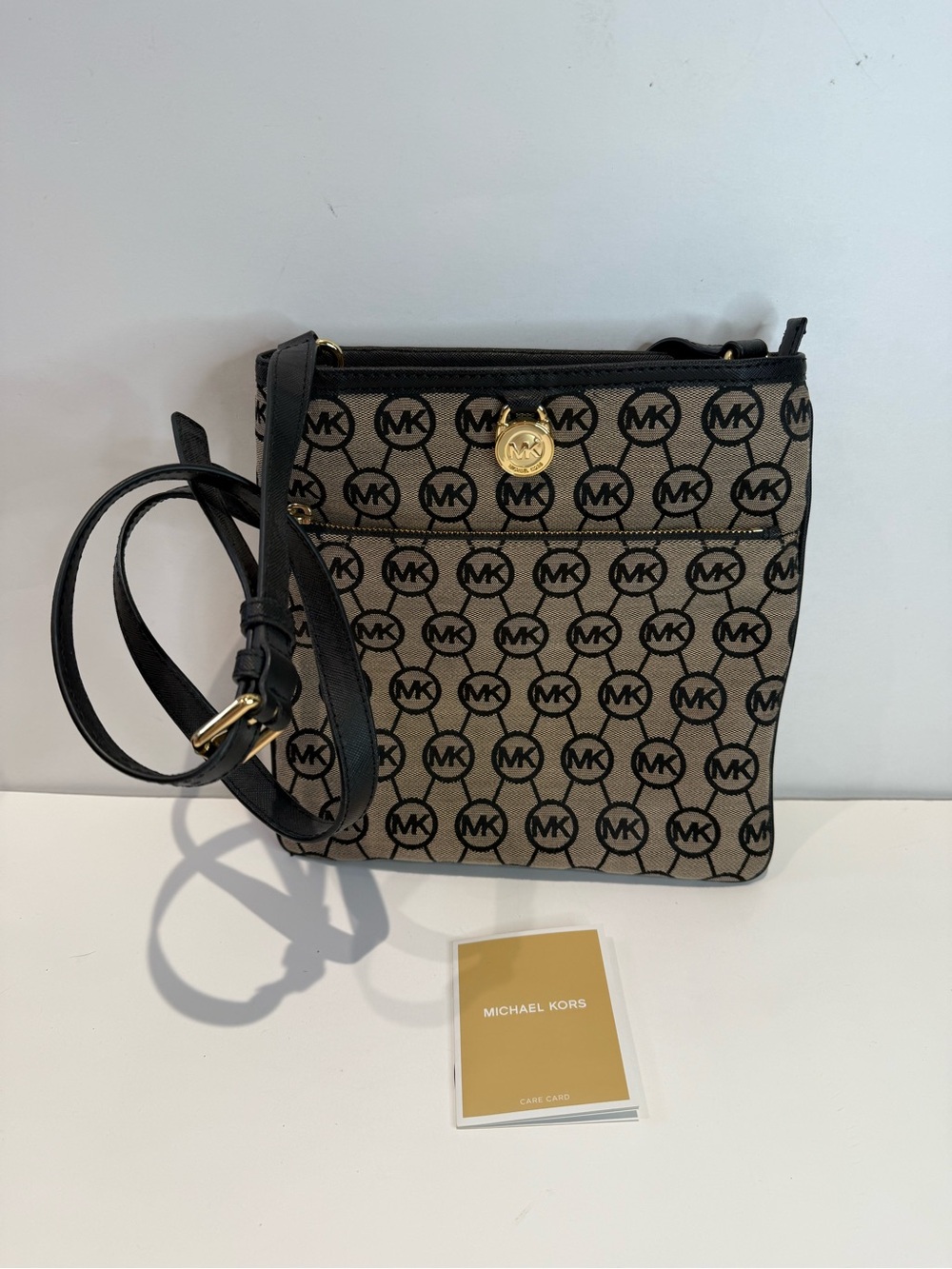 Michael Kors Kempton Signature Monogram Crossbody Purse Black Beige Canvas Gold